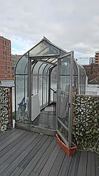 Rented by KNOCKKNOCK LLC