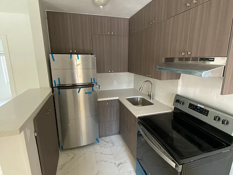 1632 NE 12th St #3 — Photo 9