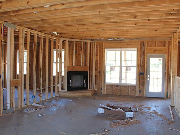 3rd image of 1737 Northside Dr