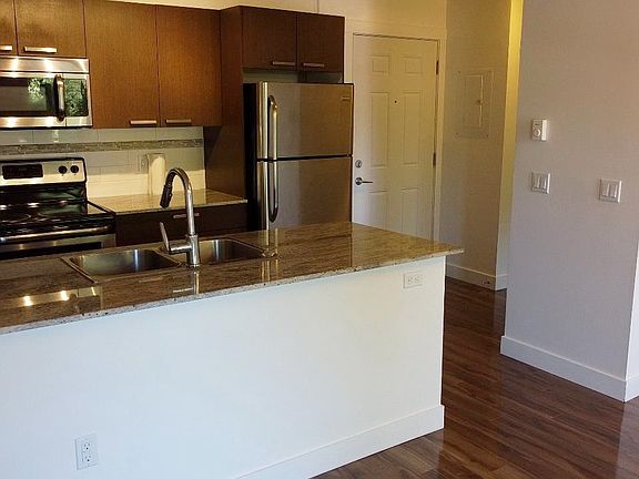 3rd image of 13883 Laurel Dr #301