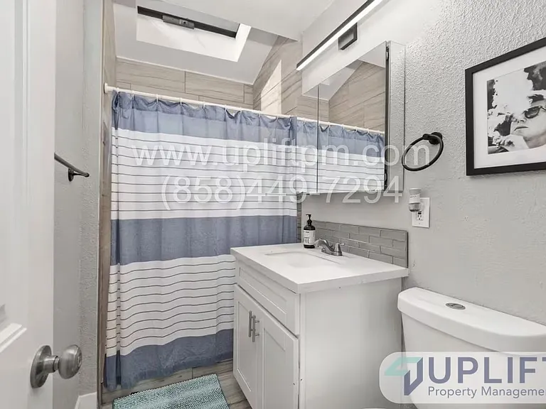 5520 Olvera Ave — Photo 17