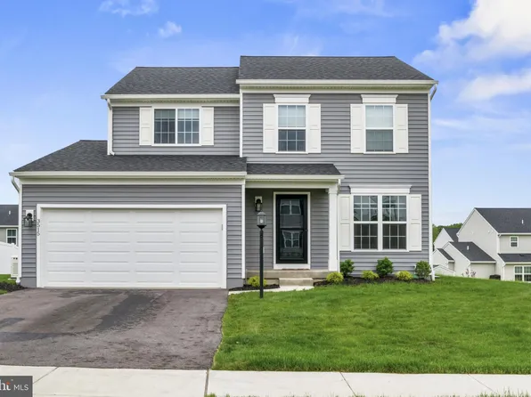 3515 Winter Dr, Dover, PA 17315