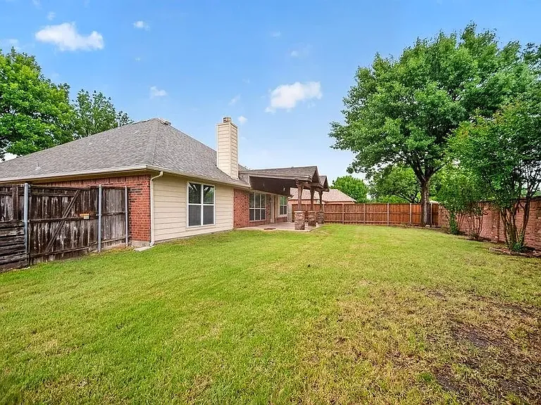 313 Cave River Dr — Photo 8