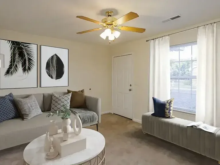 Home Place Apartments — Photo 20