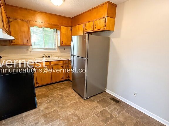 5th image of 521 Ely Rd #B