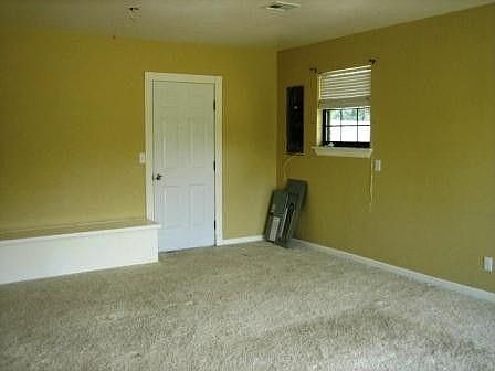 3rd image of 2020 Sunshine Dr