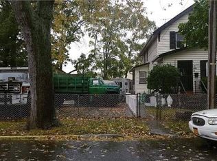 24511 133rd Rd, Rosedale, NY 11422