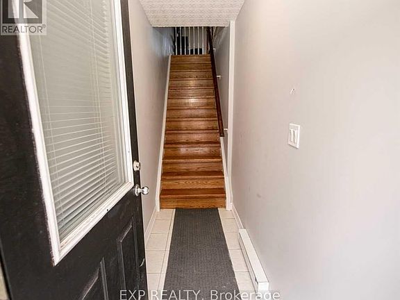 3rd image of 901 Kennedy Rd #8