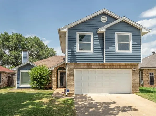 8633 Brushy Creek Trl, Fort Worth, TX 76118