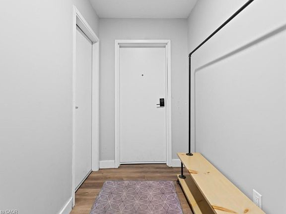 2nd image of 168-164 Picton St E #1
