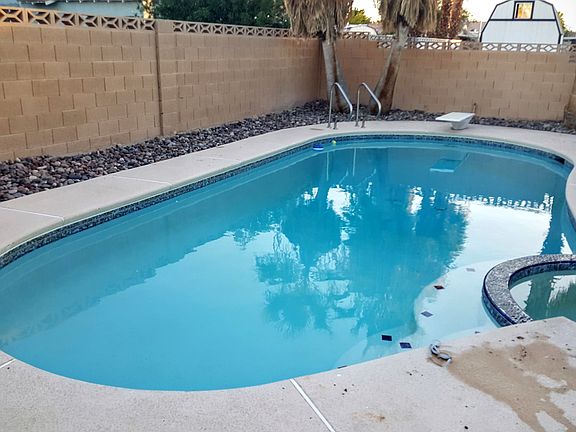 Pool.