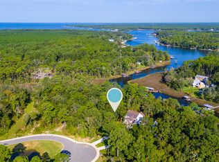 14 Redfish Point Dr, Freeport, FL 32439