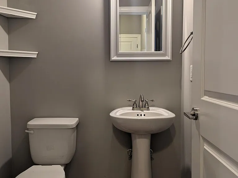 673 S Ashe St — Photo 11