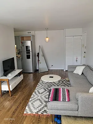Rented by Corcoran | media 32