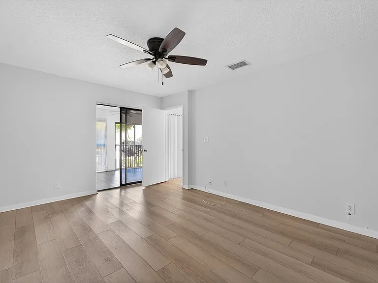 4467 Carambola Cir S — Photo 18