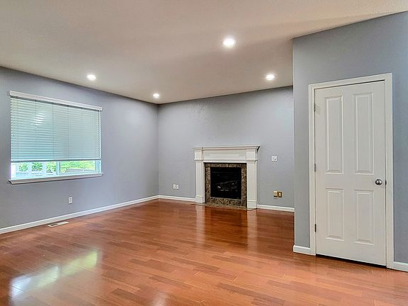4th image of 3008 NE 181st Ave