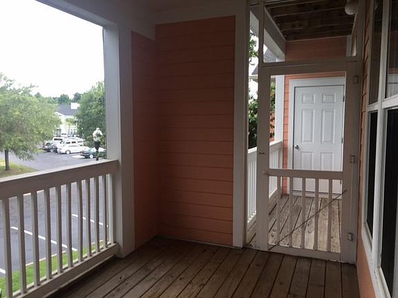 3rd image of 1121 Rosewood Ln #1121