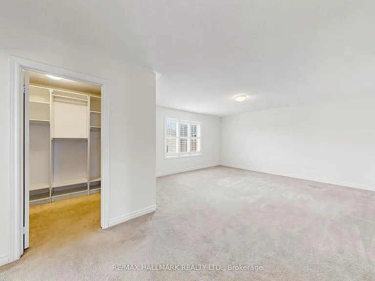 72 Middlecote Dr — Photo 24