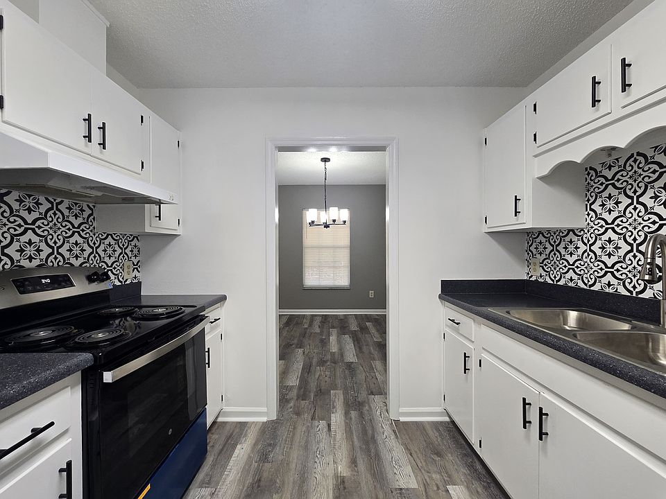 Newly Renovated Kitchen