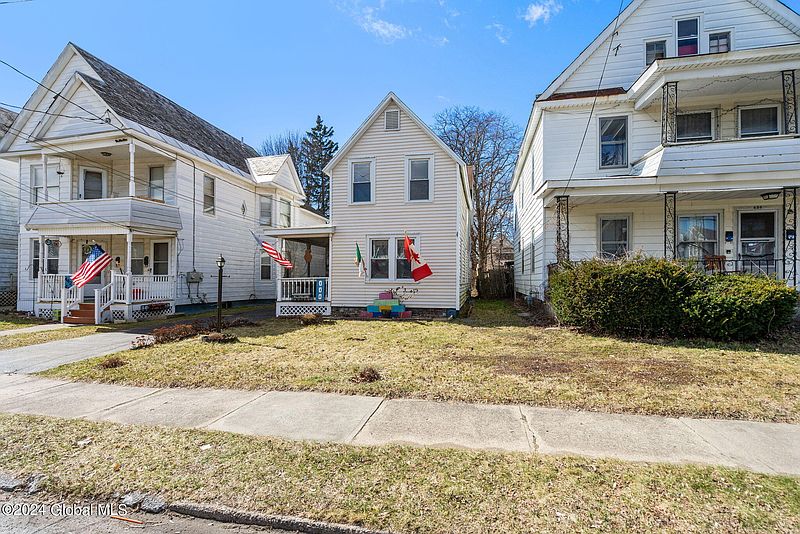 4th image of 440 Fourth Street