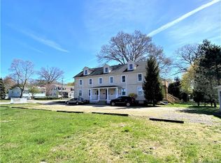 101 Hynes Ave, Groton, CT 06340