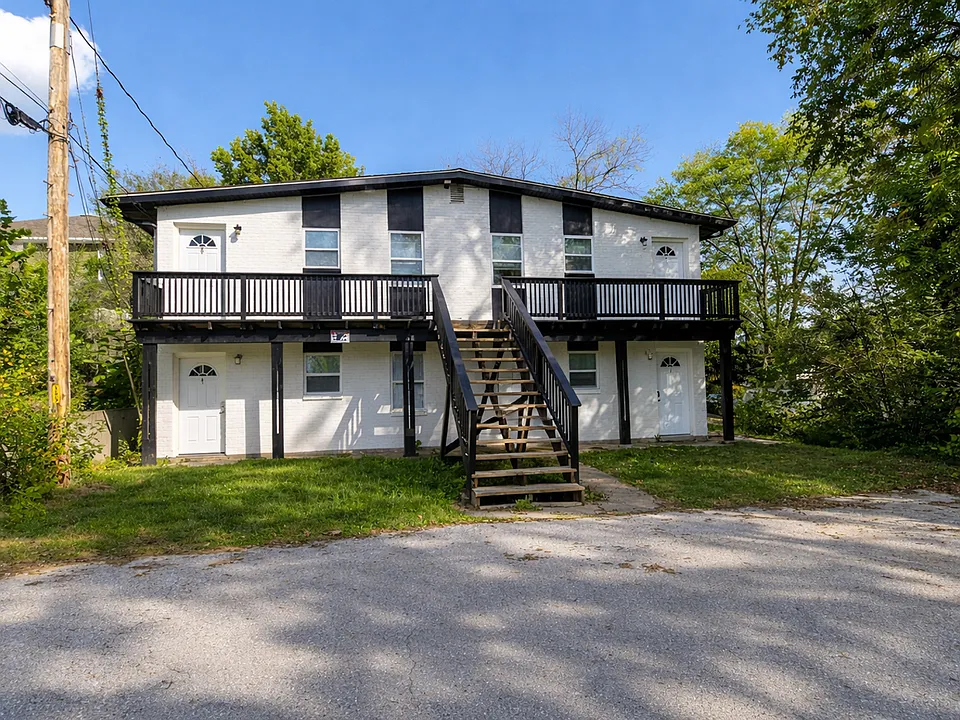 213 N Ann St #8