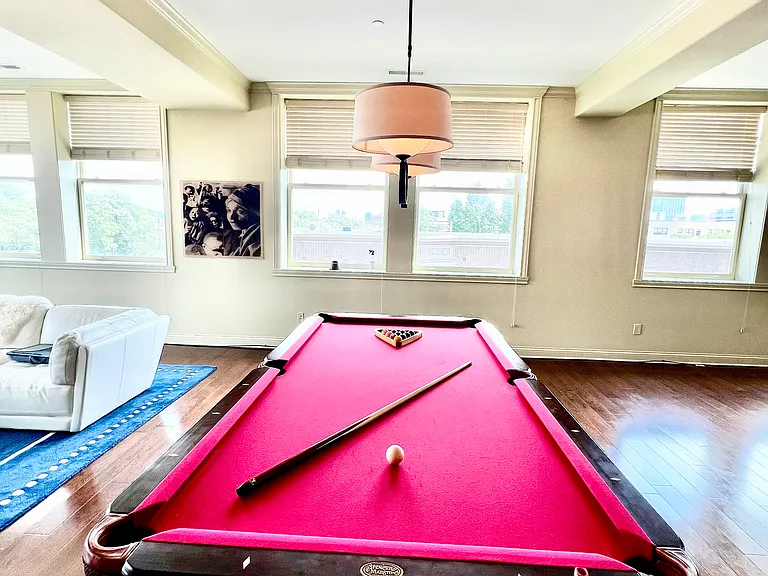 2105 N Meridian St #301 — Photo 18