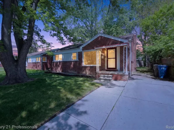 28688 Emerson St, Inkster, MI 48141