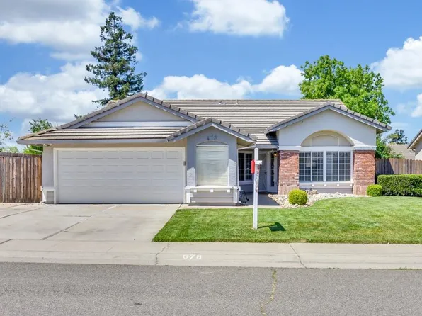 678 Cedar Flat Ave, Galt, CA 95632