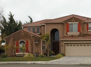 2384 E Ryan Ln, Fresno, CA 93720