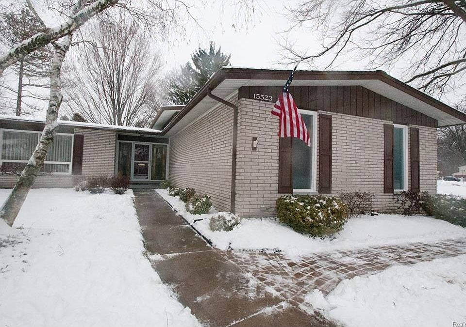 1st image of 15523 Alpine Dr