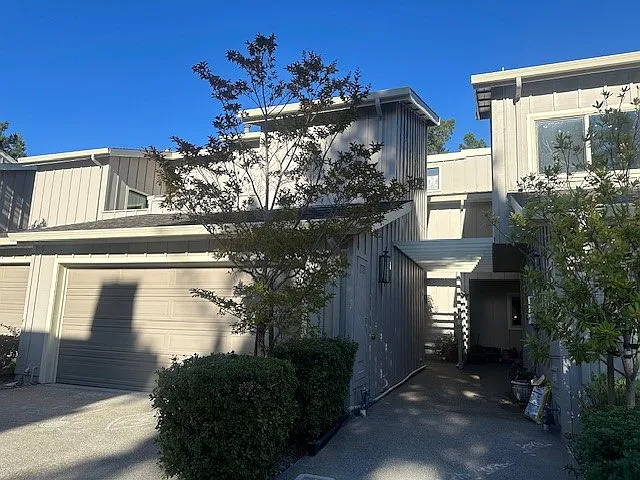6 Tollridge Ct — Photo 2