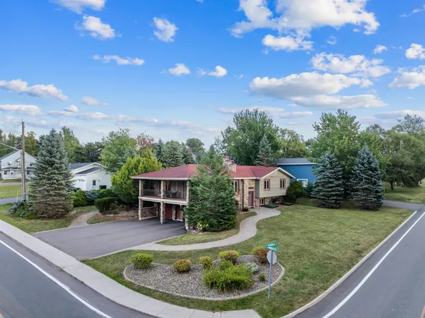 82 Goodwill Ave, Charlottetown, PE C1A 3E5