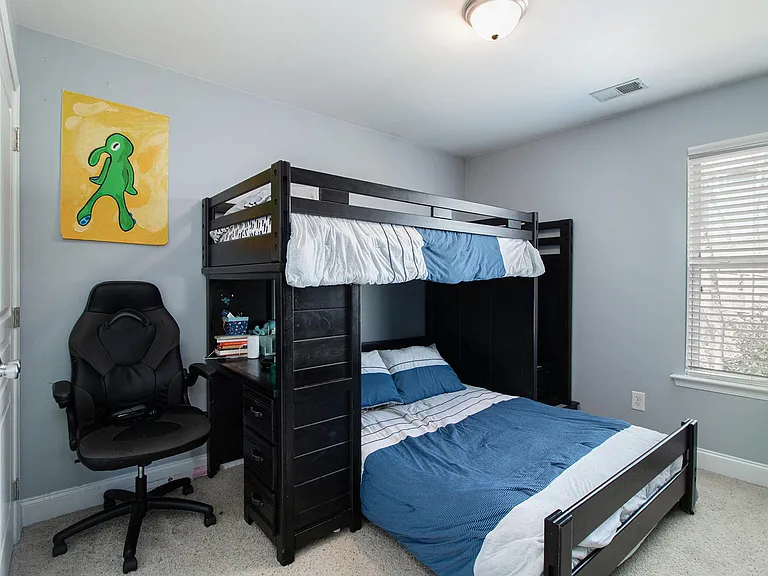 125 Stoney Creek Pkwy — Photo 36