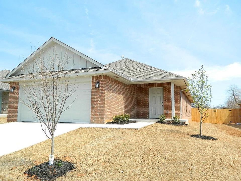 1st image of 206 Saint Charles Way