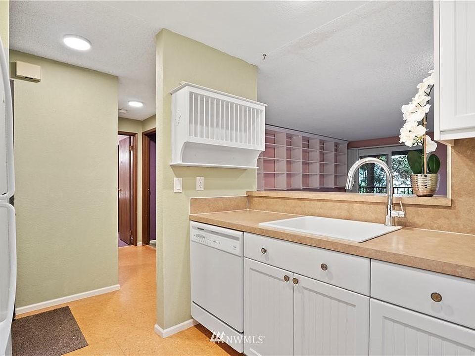 1st image of 14525 NE 30th Pl #14-B