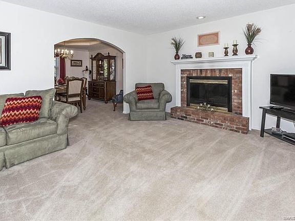 5th image of 1032 Meadow Lake Dr