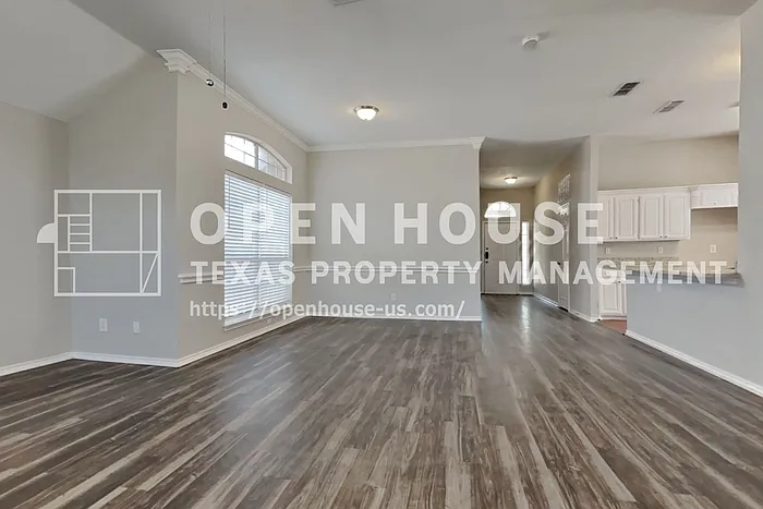 3 bed, 2.0 bath, 1859 sqft, $2,290 — Photo 4