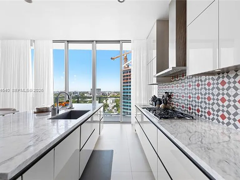 2669 S Bayshore Dr #1503-N — Photo 16