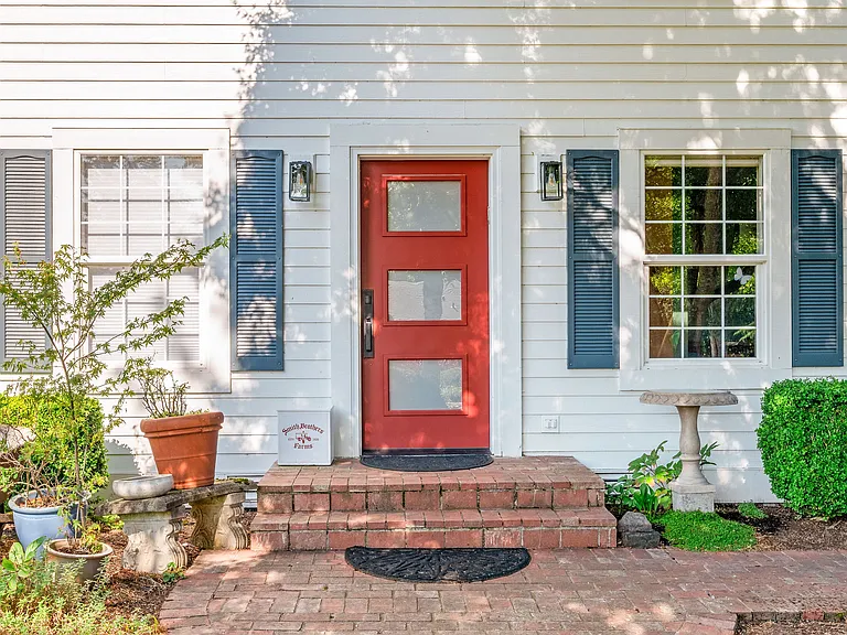 2178 Douglas Dr NE — Photo 4
