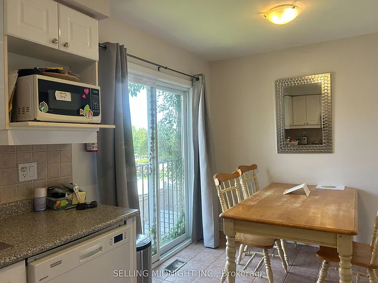 2413 Ravinebrook Cres — Photo 13