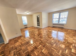 16809 Gothic Dr #V3, Jamaica, NY 11432
