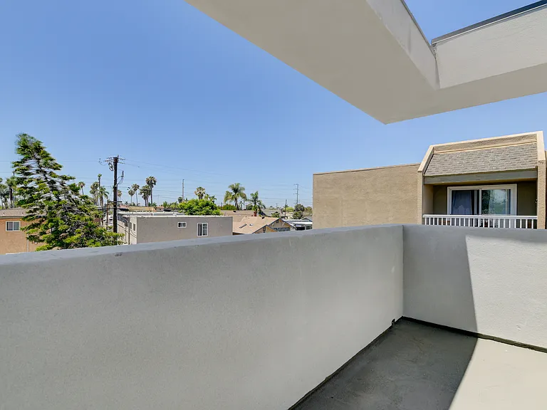 3010 Suncrest Dr #D — Photo 11