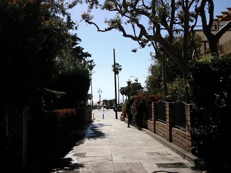Distance to Ocean