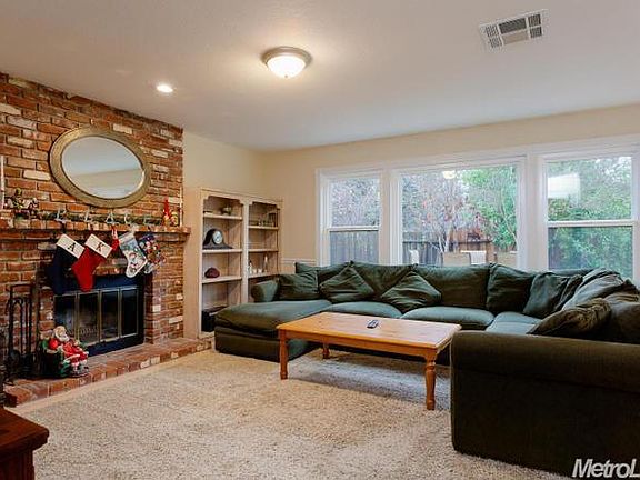 4th image of 4737 Broome Pl