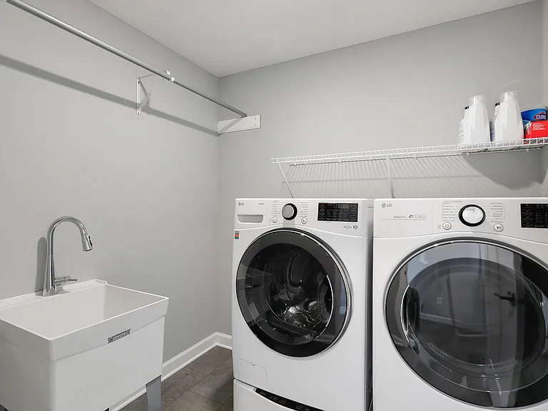 6332 Apple Ct — Photo 37