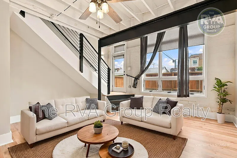 1 bed, 1.5 bath, 945 sqft, $1,995 — Photo 4