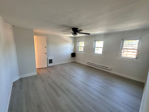 3rd image of 27 Palmer St #6