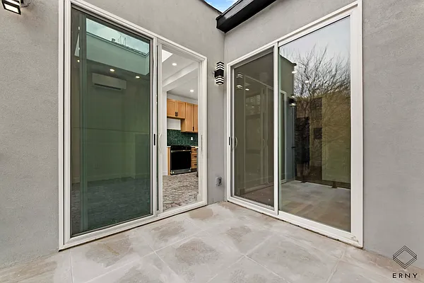 Rented by ERNY LLC | media 9