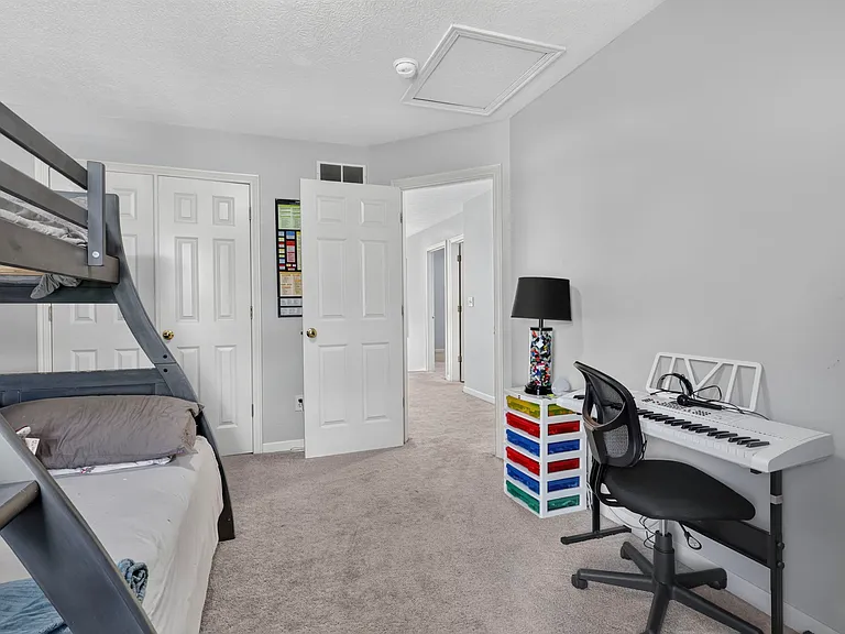 3811 Pine Bank Dr — Photo 39